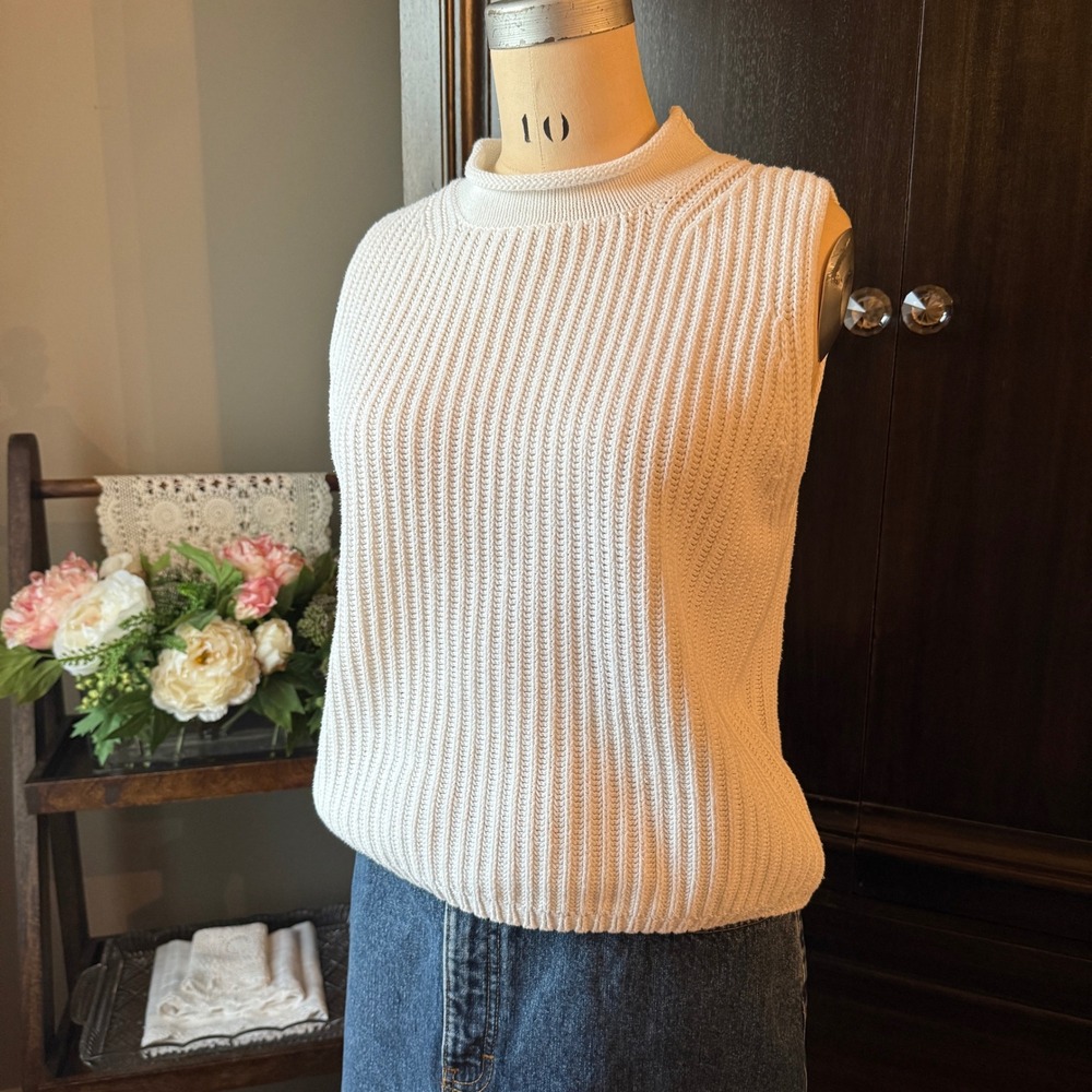 Y2K White Ribbed Knit Sleeveless Mock Neck Cotton Sweater Shell L